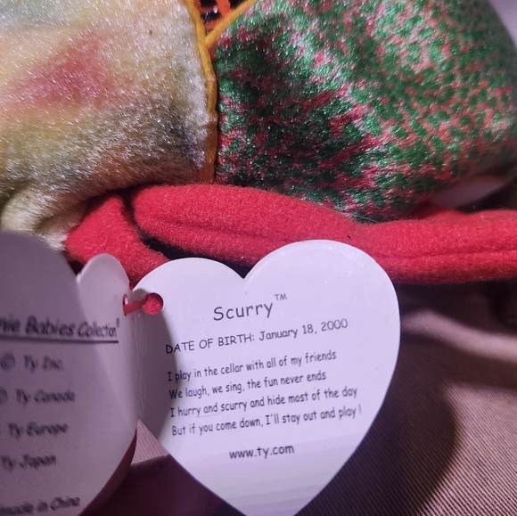 Scurry the Beetle TY baby plushie - Picture 3 of 3